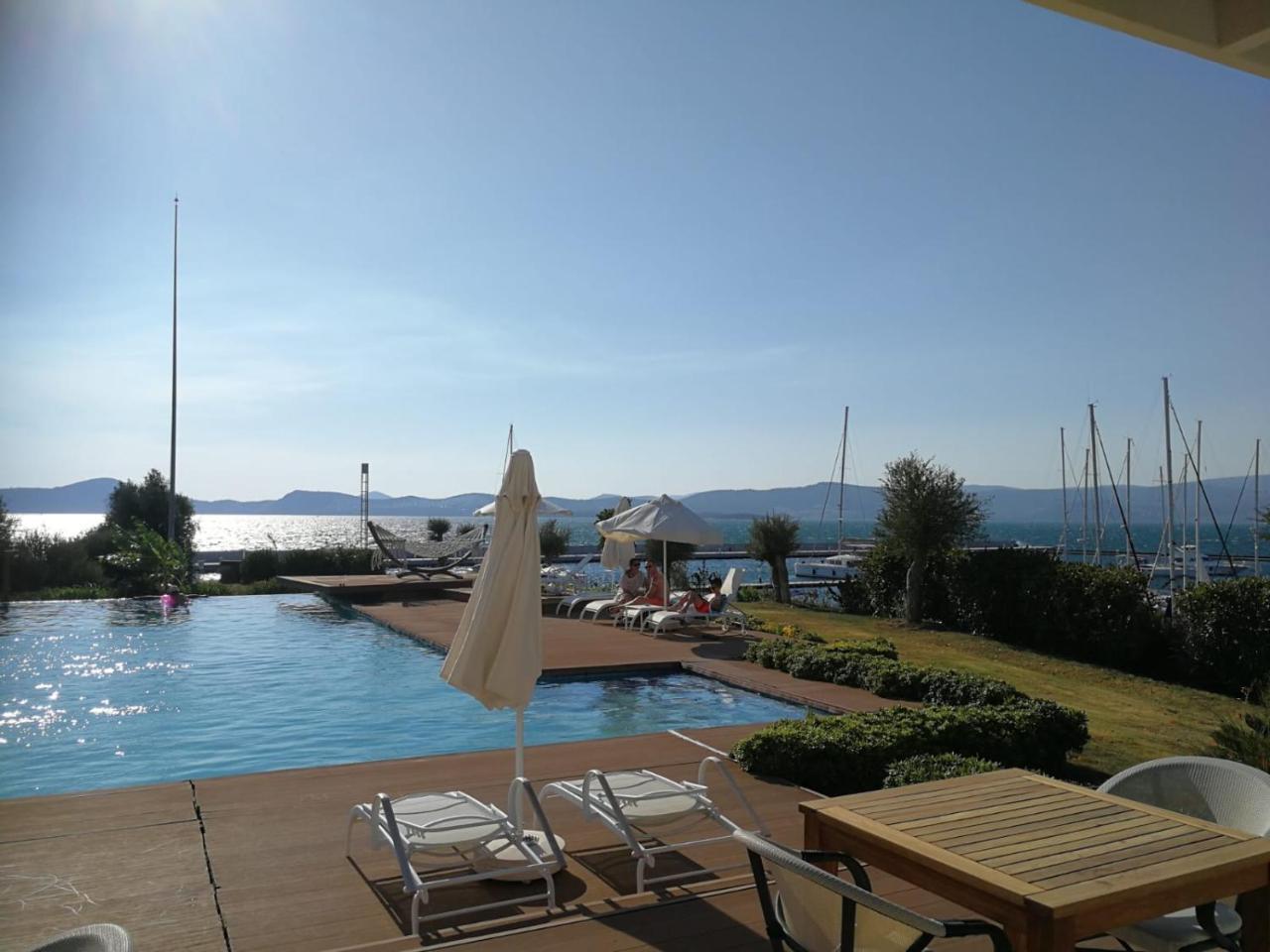 Egesu Marina Guest House Gulluk Luaran gambar