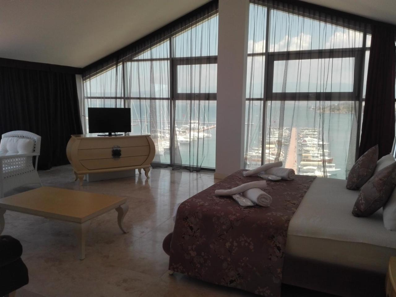 Egesu Marina Guest House Gulluk Luaran gambar